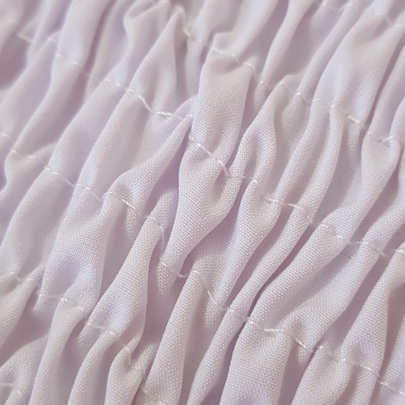 🦋SOLD🦋 OFF WHITE SMOCK CROP TOP - Picture 5 of 6